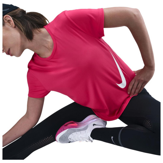 Nike Γυναικεία κοντομάνικη μπλούζα Tempo Swoosh Dri-FIT Running Tee